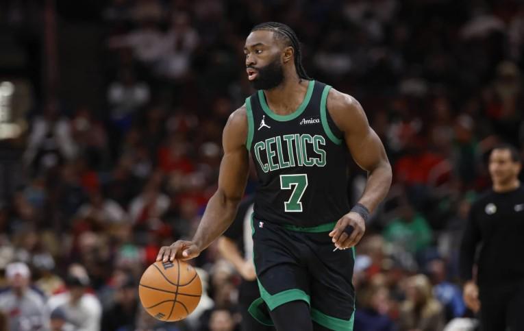 星空体育-杰伦-布朗：我拒绝了耐克5000万美元的邀约，因为我要言论自由